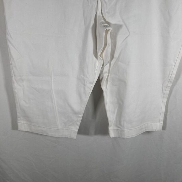 New St John's Bay Capri Womens 18P Petite White Mid Rise Button Zip Cotton Blend - Picture 3 of 9